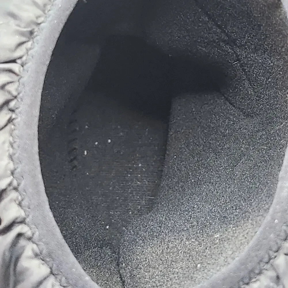 Crocs Black Gray Winter Puff Boots Women Size 8 Mid Calf Insulated Pull On